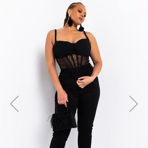 So I Creep Lace Corset